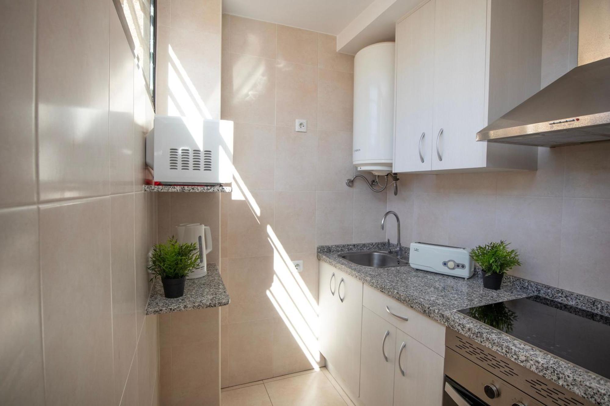 Dynastic Rooms Apartments Бенидорм Экстерьер фото