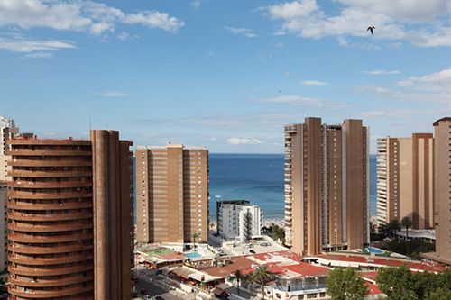 Dynastic Rooms Apartments Бенидорм Экстерьер фото
